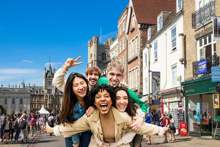 Cambridge Quest: Self-Guided City Walk and Immersive Treasure Hunt