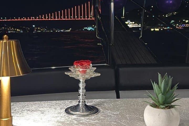Private Bosphorus Yacht Celebration: Birthday & Anniversary Cruise in Istanbul photo 4