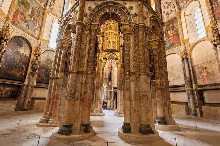 Private Walking Tour of the Convent of Christ in Tomar — Tickets Included