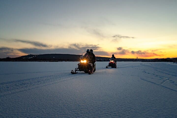 Private 4-Hour Snowmobile Adventure in Rovaniemi — Guided Lapland Safari photo 3