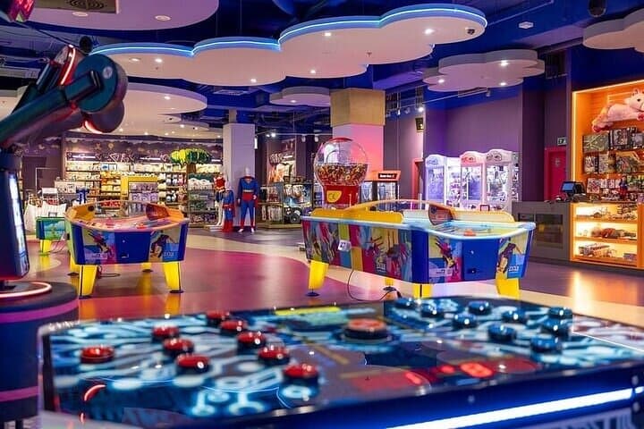 Inside Dubai’s Mirror Maze at Creek Park: Visitor Guide & Tips