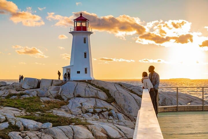 Peggy's Cove Day Trip from Halifax — Lighthouse, Rocky Shore & Coastal Culture