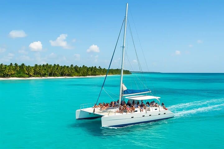 Day Trip to Isla Saona from Punta Cana: Catamaran, Natural Pool & Beach Lunch