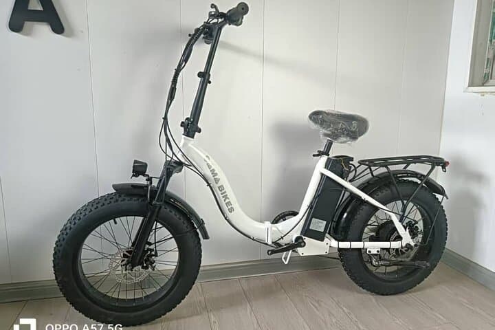 Self-Guided E-Bike Adventure on Grand Cayman: Explore Seven Mile Beach & Historic George Town photo 4