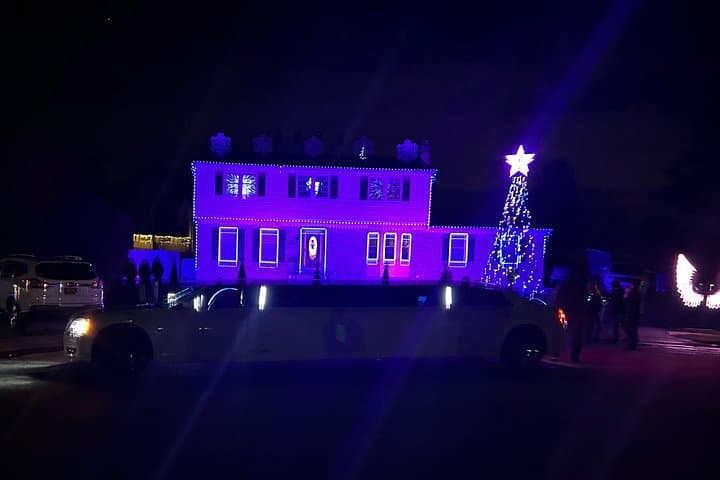 Northern Delaware Holiday Lights Limo & Party Bus Tour from Wilmington Riverfront photo 3