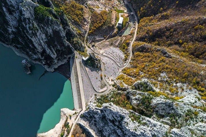 Tirana Day Trip to Bovilla Lake: Hike Gamti Viewpoint & Bovilla Canyon photo 4