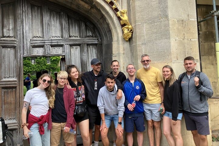 Cambridge Short Puzzling Adventure: Scavenger Hunt Through Colleges, Corpus Clock & Hidden Beer Garden