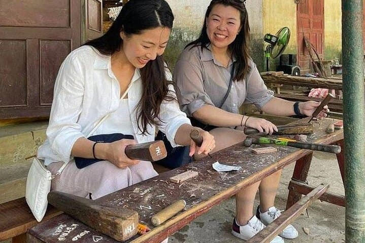 Hoi An Bike Tour — Tra Nhieu & Kim Bong: Crafts, Bamboo Basket Boats & Local Lunch photo 3
