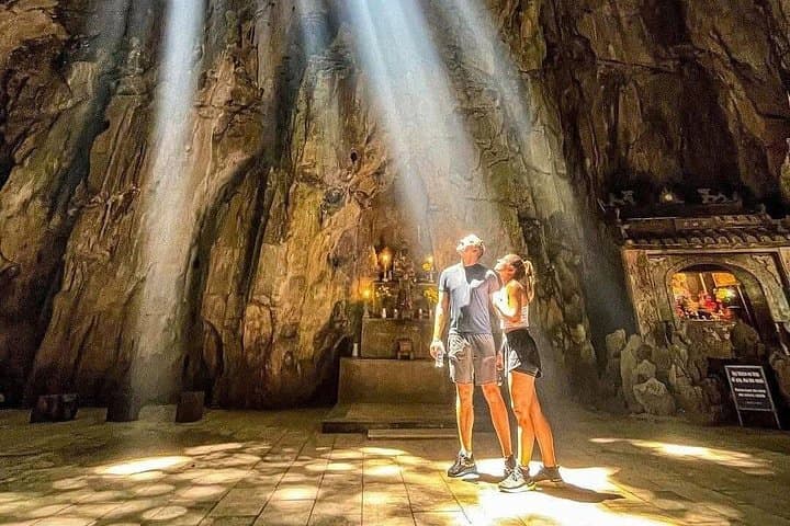 Da Nang to Hoi An: Marble Mountains, Monkey Mountain & Hoi An Night Luxury Tour photo 3