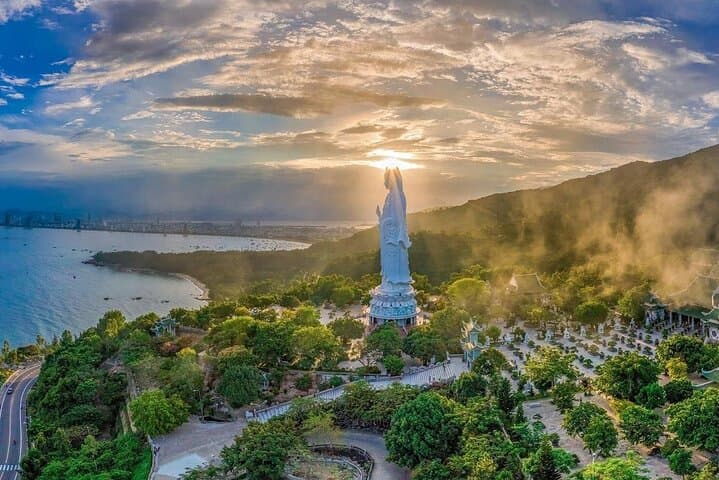 Da Nang to Hoi An: Marble Mountains, Monkey Mountain & Hoi An Night Luxury Tour photo 2
