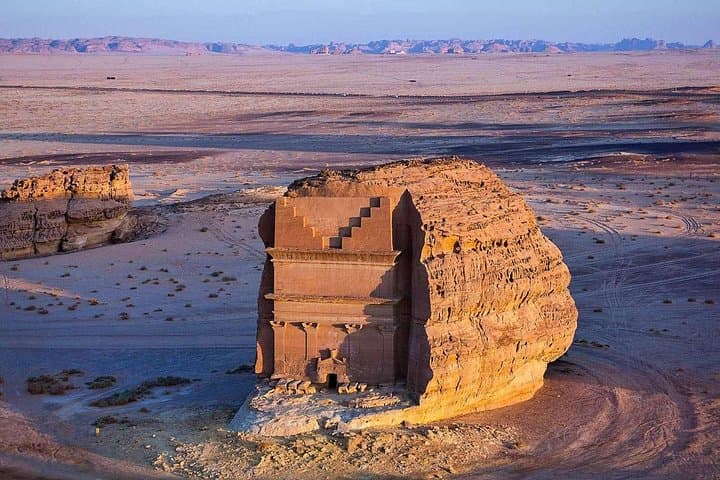 Hegra & Dadan Full-Day Heritage Tour: Explore AlUla’s Nabataean Tombs, Dadan Ruins & Oasis Walk