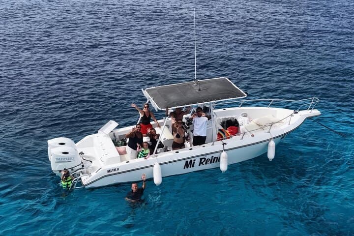 Deluxe Half-Day Private Charter in Bonaire: Snorkel, Fish & Beach Escape photo 3