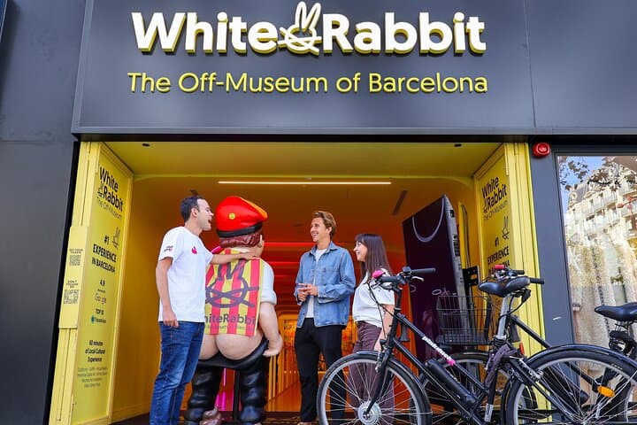 Barcelona Local E-Bike Tour: Poblenou, Sagrada Familia & White Rabbit Immersive