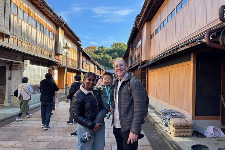 Kanazawa Morning Riverside Walk: Higashi Chaya, Miso Soup & Coffee photo 6
