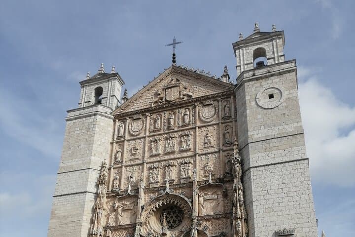 Valladolid Walking Tour: Plaza Mayor, Architecture & Local Stories photo 4