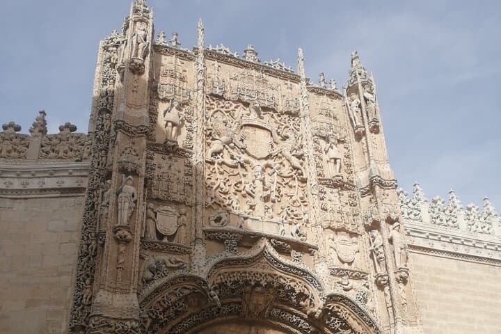 Valladolid Walking Tour: Plaza Mayor, Architecture & Local Stories photo 5