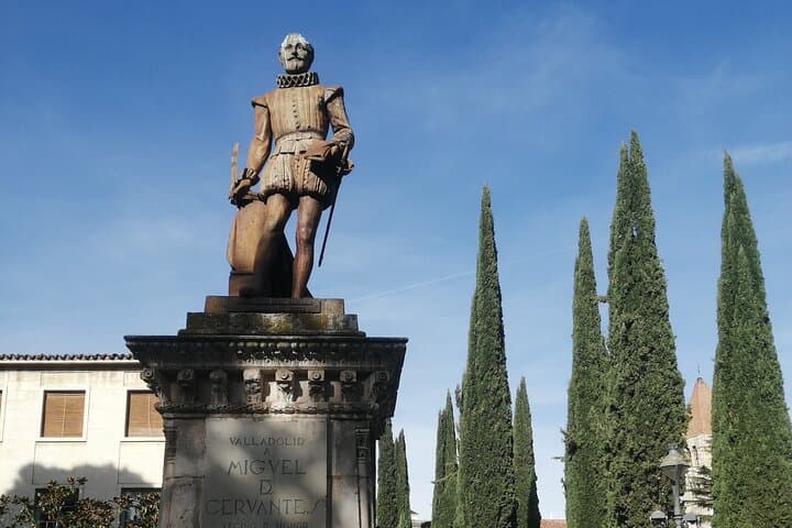 Valladolid Walking Tour: Plaza Mayor, Architecture & Local Stories photo 6