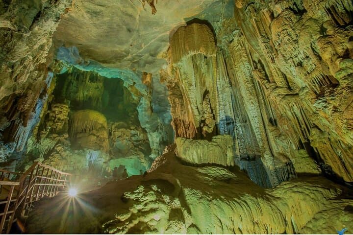 Bai Tu Long Bay 2-Day Cycad Cycad Cruise: 2D/1N Escape from Hanoi photo 2
