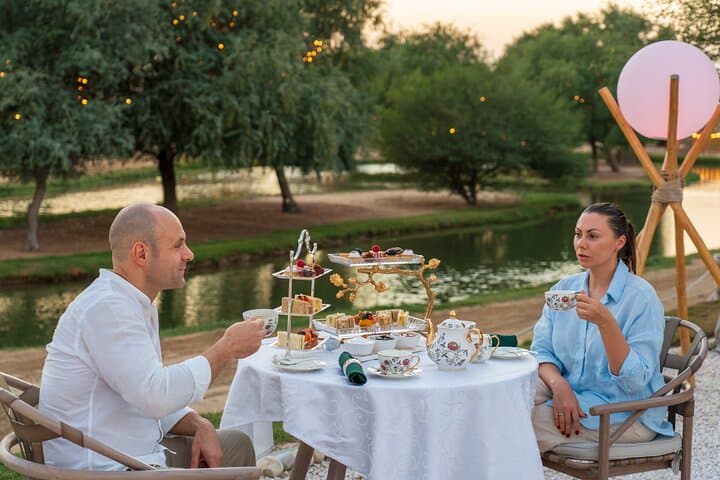 Desert High Tea at Al Marmoom Oasis: Sunset Teas, Falcons & Stargazing in Dubai