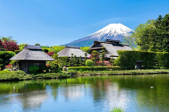 Full-Day Mt. Fuji, Oshino Hakkai & Gotemba Outlets with Hot Spring from Tokyo photo 3