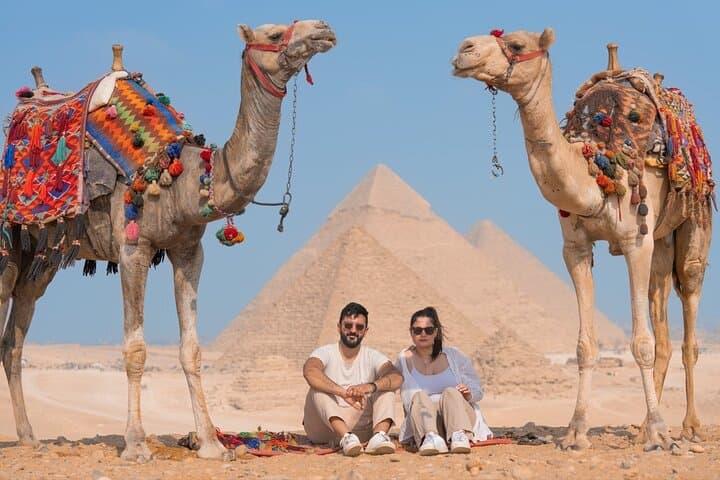 Capture the Pyramids: Giza Guided Tour with Professional Photoshoot photo 4