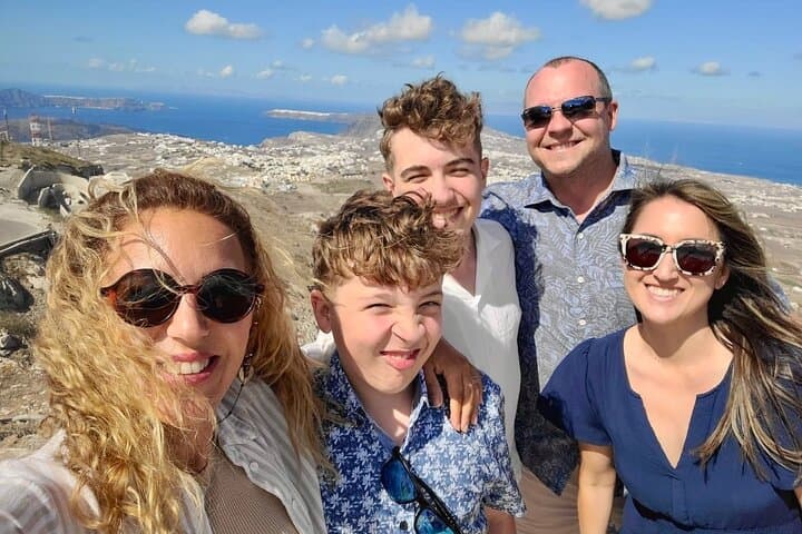 Family Santorini Island Tour & Lost Atlantis Museum Experience