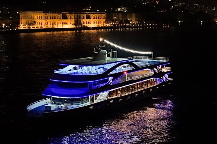 Evening Luxury Cruise on the Bosphorus: Dinner, Live Music & Iconic Views photo 4