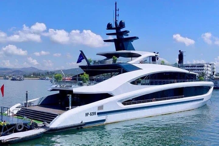 Luxury Taliya Day Cruise: Ha Long & Lan Ha Bay from Hanoi photo 3