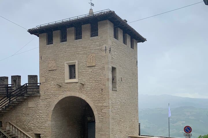 Rome to San Marino Luxury Private Transfer in Mercedes V-Class photo 4