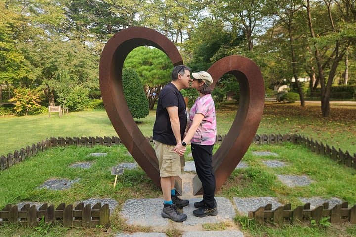 Seoul to Nami Island: Two-Day Cultural and Scenic Escape photo 4