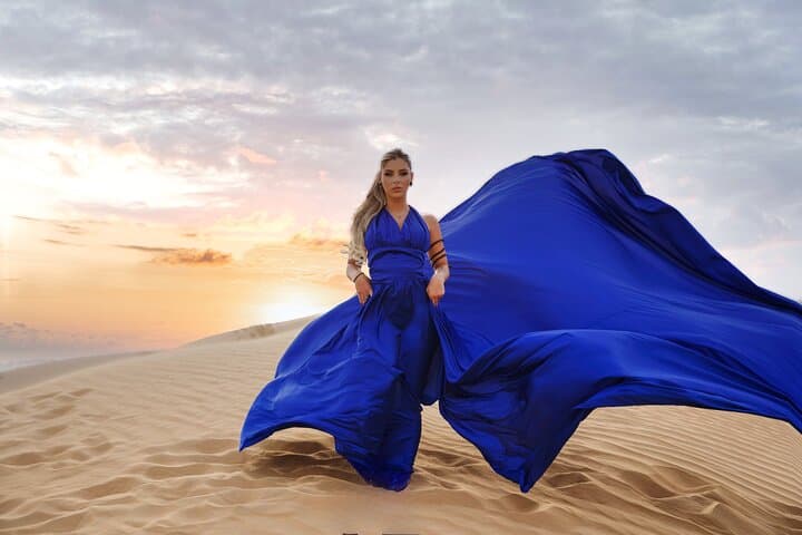 Flying Dress Luxury Photoshoot in Dubai — Desert, City & Beach Glamour