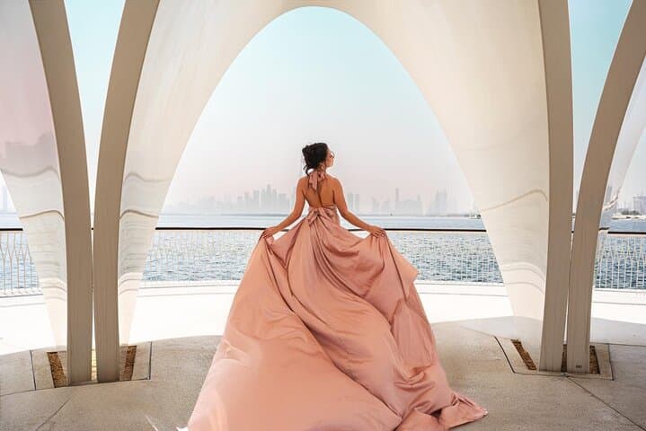 Flying Dress Luxury Photoshoot in Dubai — Desert, City & Beach Glamour photo 6