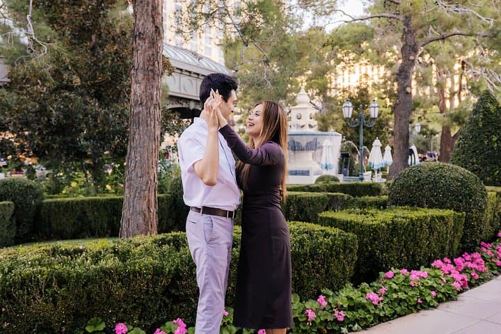 Capture Indianapolis: Private Vacation Photoshoot at Iconic City Sights photo 3