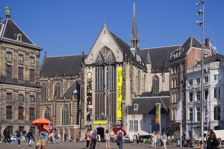 Essential Amsterdam Guided Walking Tour: Canals, Golden Age & Hidden Courtyards photo 3