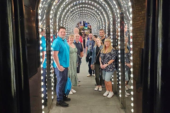 Covent Garden Pub Crawl and Cockney Sing-Along: Historic Pubs Walking Tour photo 4