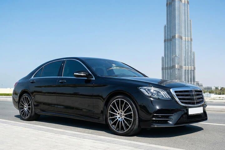 Abu Dhabi Private Day Trip: Sheikh Zayed, Corniche & Ferrari World in a Luxury Car