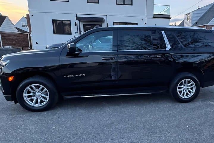 Private Newark Airport Transfer: Luxury EWR Door-to-Door Service photo 3