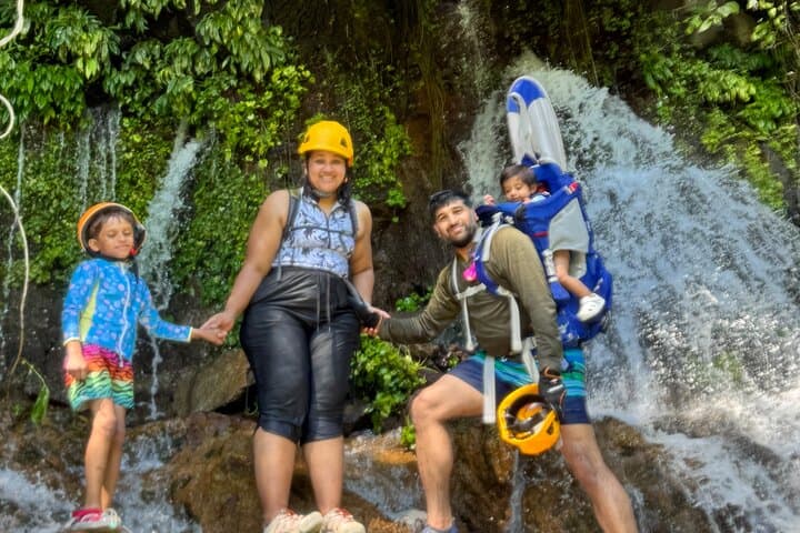 7 Cascadas Waterfall Adventure and Juayúa Gastronomic Festival Day Trip