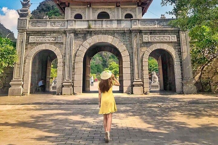 Ninh Binh 2-Day Highlights: Trang An, Mua Cave & Thung Nham Bird Park photo 3