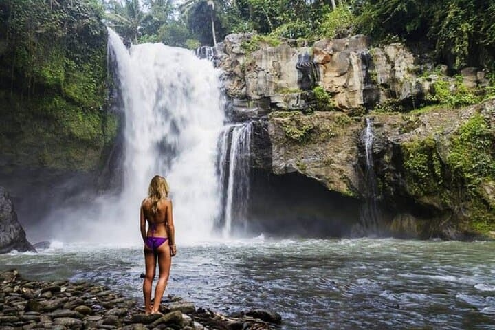 Ubud All-Inclusive Swing, Zipline & Temple Tour — Tirta Empul to Tegenungan Waterfall photo 4