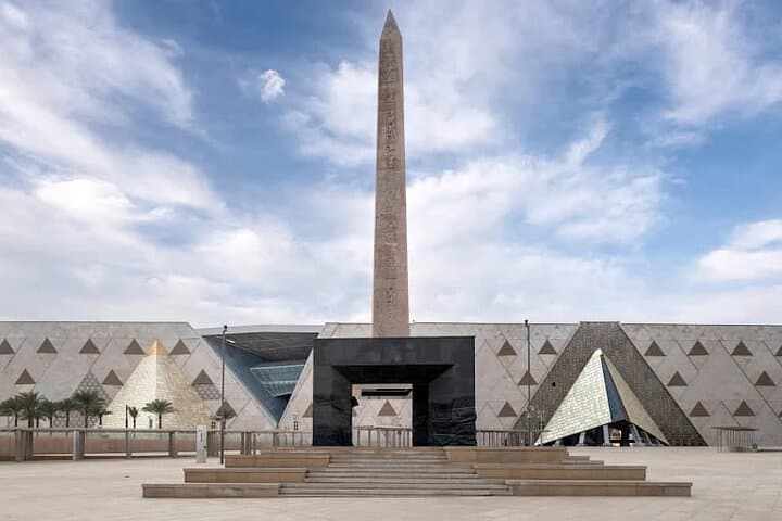 Hurghada to Giza: Grand Egyptian Museum, Pyramids & Sphinx Full-Day Tour photo 5