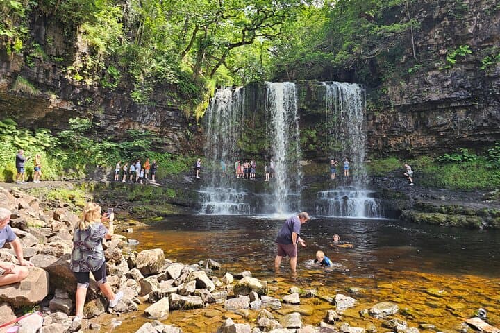 Guided Brecon Beacons 4-Waterfalls Day Hike from Cardiff photo 3