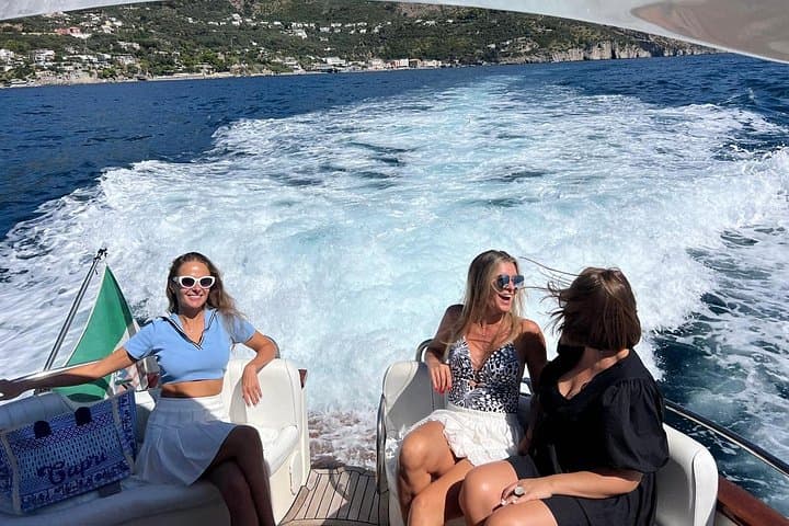 Private Amalfi Coast Tour from Sorrento — Positano, Amalfi & Swimming Stops photo 4