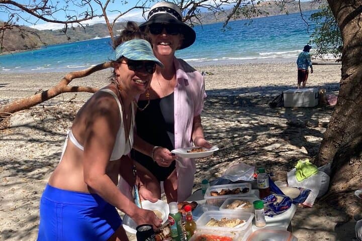 Private Papagayo Charter: Fish, Snorkel and Beach BBQ from Playas del Coco photo 2