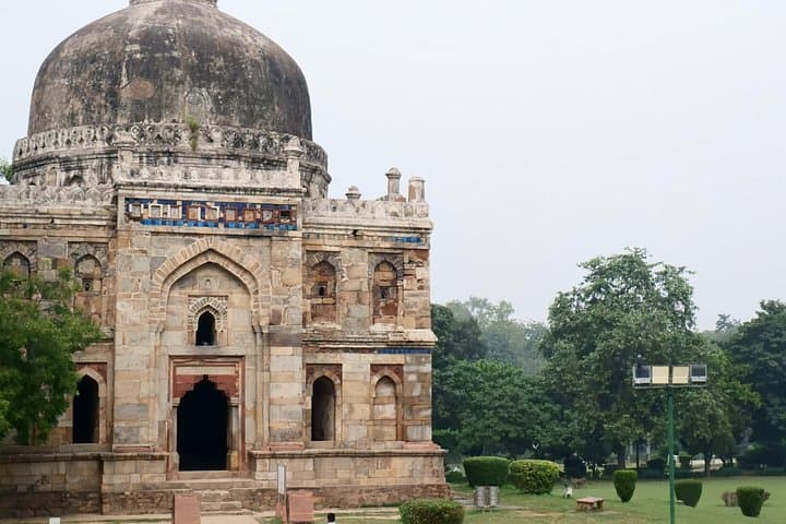 Exploring Lodhi Gardens: A Heritage Walk and Lunch at India Habitat Centre photo 2