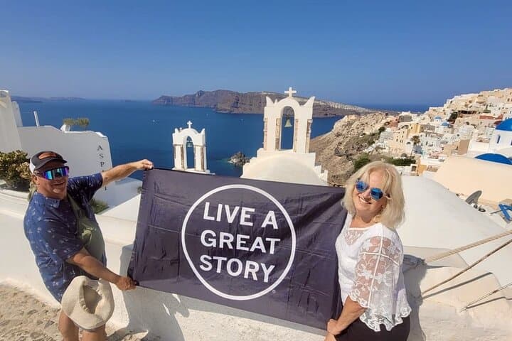 Discover Santorini: A Private 6-Hour Sightseeing Odyssey