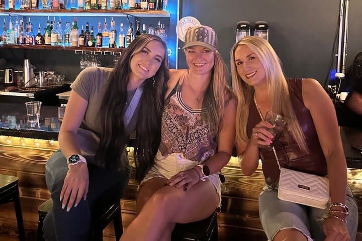 Fairbanks Distillery and Craft Beer Pub Crawl: 3-Hour Tasting Route of Local Spirits photo 2
