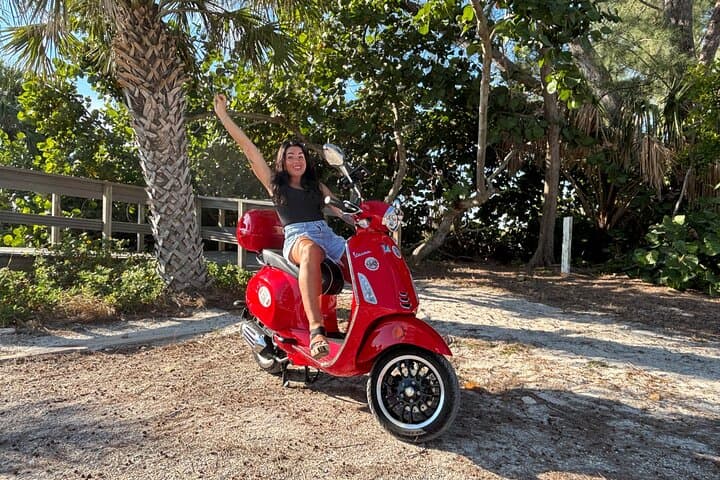 St. Petersburg Vespa Experience: Explore Florida's Best Beaches