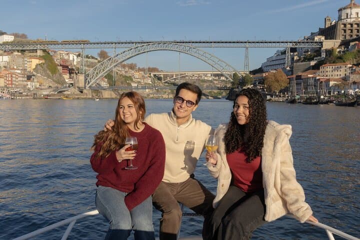 Douro River Cruise from Afurada: 6 Bridges, Port Wine Tasting & Riverside Views photo 2
