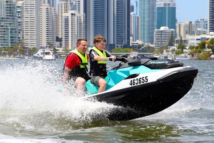 Gold Coast Jet Ski Tour: 1-Hour Broadwater Ride from Surfers Paradise